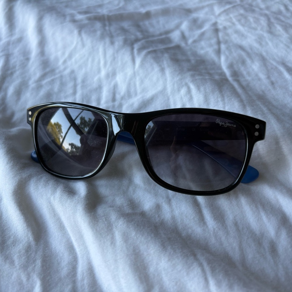 Ray-Ban Black Sunglasses with Blue Temples Pepe Jeans Collab